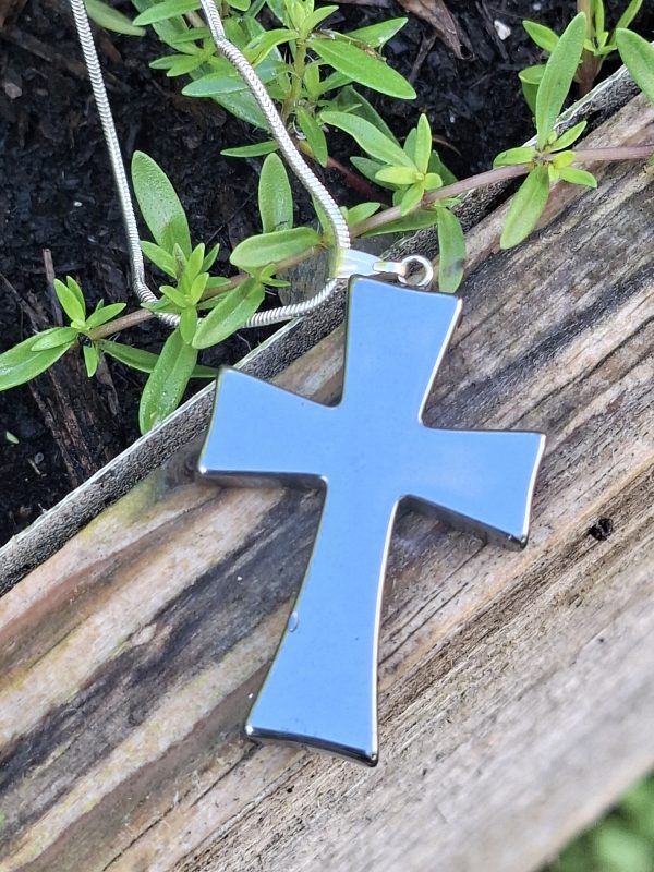 Croix Hématite