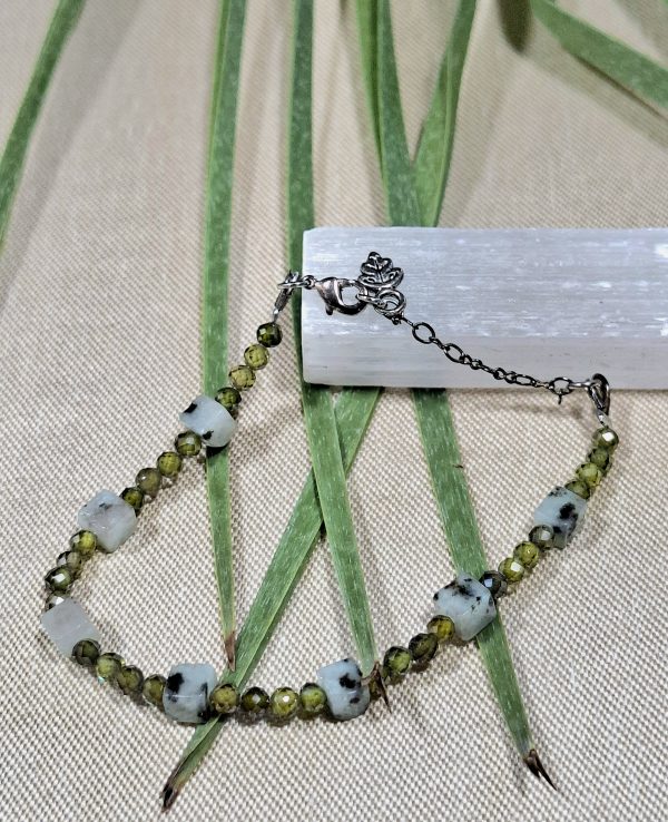Bracelet en grenat vert jaspe kiwi