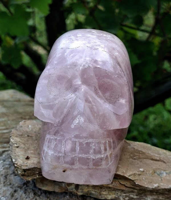 Crâne en quartz rose
