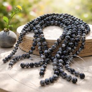 Fil de perles obsidienne neige