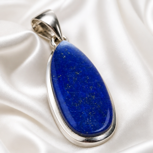 Pendentif en lapis lazuli Ref: Lapis2arg