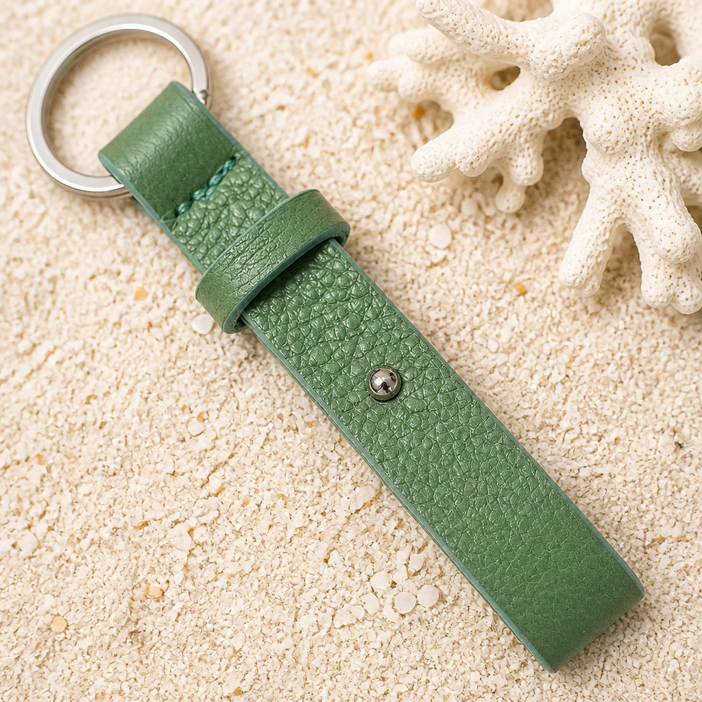 Porte clé cuir vert mat